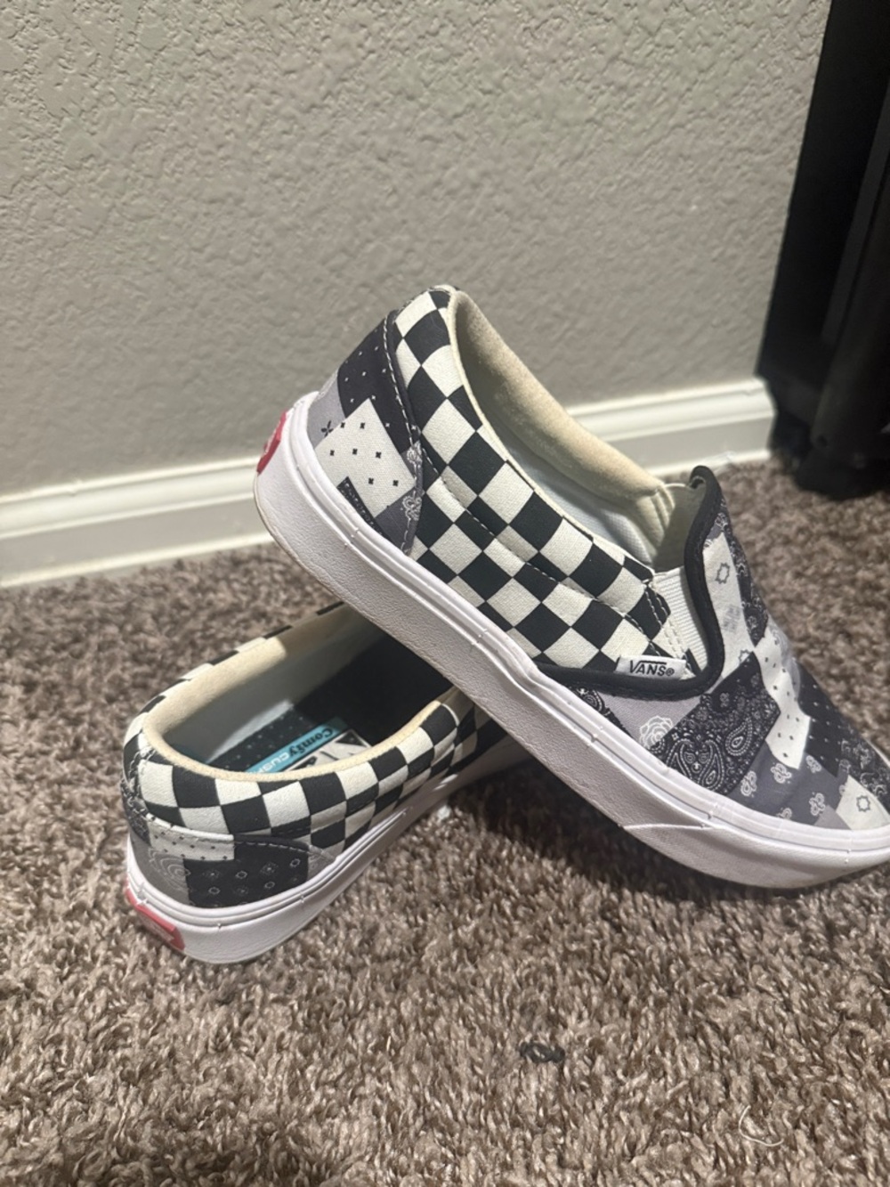 Vans Women’s Custom Slip-On Checkerboard & Bandana Pattern - Black, White